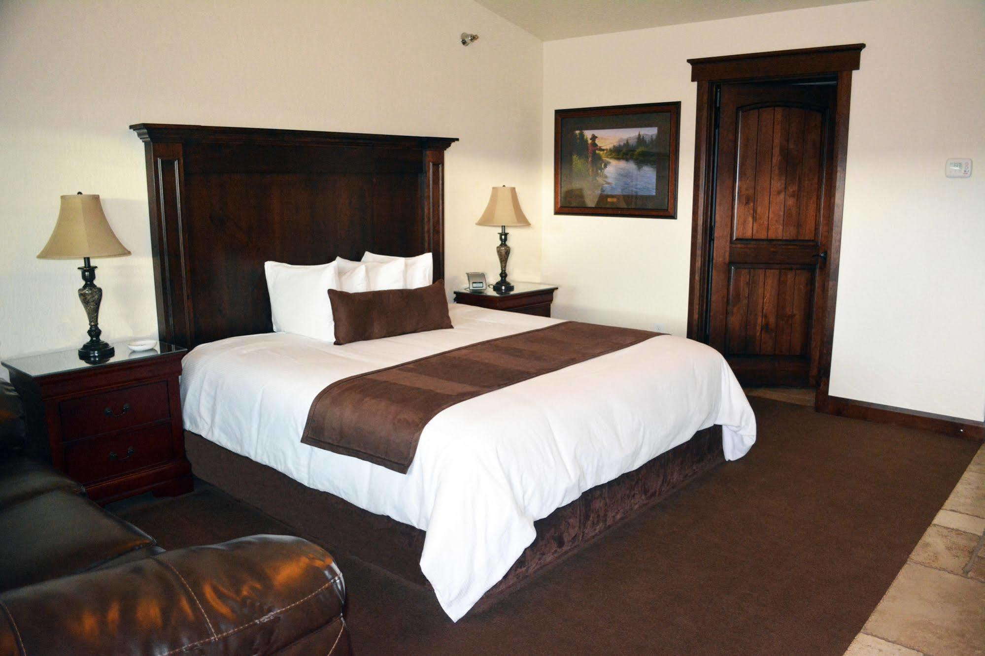 Winterton Suites Williston Exterior photo